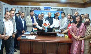 संशोधित यूजीसी वेतनमान के लिए कॉलेज प्राध्यापकों ने मुख्यमंत्री का आभार व्यक्त किया