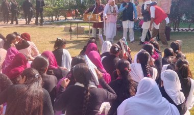 लोक कलाकारों ने दिया सड़क सुरक्षा जागरुकता का संदेश