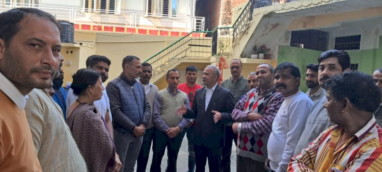 सुनील शर्मा बिट्टू से मिले रेहड़ी-फहड़ीधारक