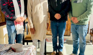 भाजयुमो शिमला के जिलाध्यक्ष ने पदाधिकारियों सहित प्रो. प्रेम कुमार धूमल से की शिष्टाचार भेंट