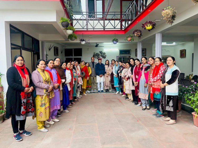 हमीरपुर में भाजपा जिला महिला मोर्चा की परिचायक बैठक संपन्न