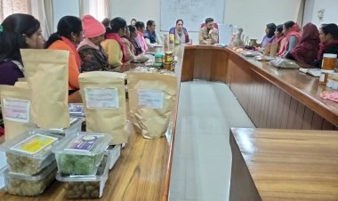 स्वयं सहायता समूहों के उत्पादों की ऑनलाइन मार्केटिंग भी होगी : अभिषेक गर्ग