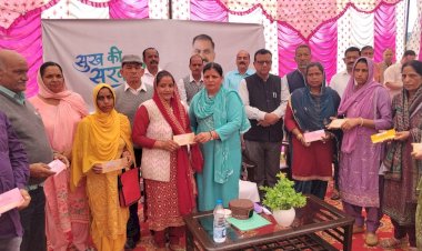 नादौन की जनता का विशेष ध्यान रखते हैं सीएम : कमलेश ठाकुर