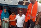 झनिक्कर गांव में अग्निकांड से पीड़ित परिवार के बीच पहुंचे नरेश कुमार दर्जी, दी आर्थिक सहायता