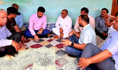 अनुराग सिंह ठाकुर ने पूर्व विधायक विजय अग्निहोत्री की माताजी के निधन पर गहरा शोक व्यक्त कर अपनी संवेदनाएं प्रकट कीं
