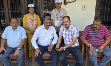 विधायक सुरेश कुमार के घर से शुरू किया मकानों का सूचीकरण एवं मकानों की गणना