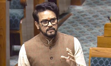 लोकहित के मुद्दों से भाग रही कांग्रेस, संसद का समय नारेबाज़ी और व्यवधान में कर रही बर्बाद: अनुराग सिंह ठाकुर