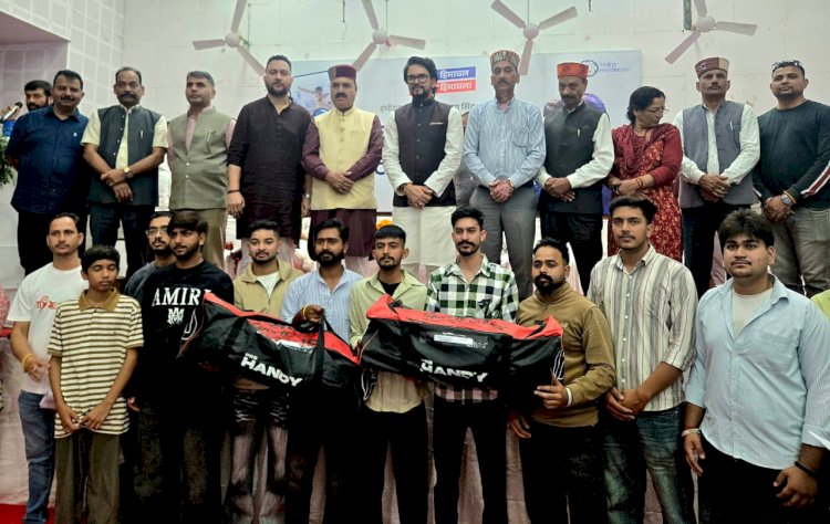खिलाड़ियों की लंबित प्रोत्साहन राशि जारी करे प्रदेश सरकार, 2018 के बाद से पदक विजेता इंतजार में: अनुराग सिंह ठाकुर