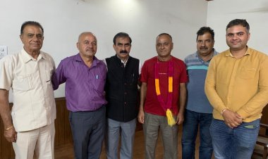 भाजपा के कंडरोला पलासी के 10 साल तक पूर्व में बूथ अध्यक्ष रहे कुलदीप कटोच ने कांग्रेस का दामन थाम लिया है।