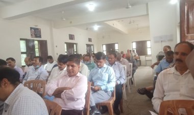 अमृत महोत्सव पर प्रदर्शनियां लगाएंगे शिक्षक