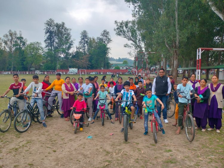 प्रभात फेरियों और साइकिल रैलियों से दिया पोषण ज्ञान से विश्व कल्याण का संदेश; घर-घर दस्तक देकर मोटे अनाज के प्रयोग का किया आह्वान