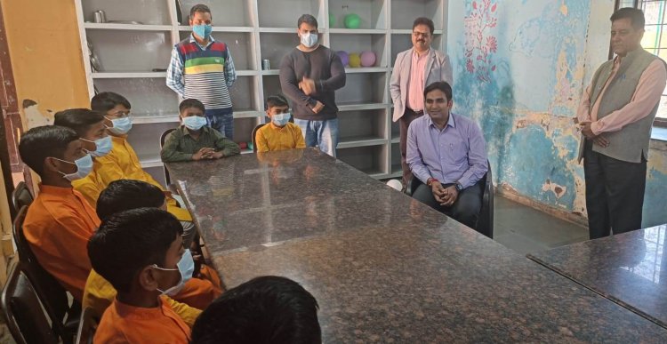 डीसी ने बाल आश्रम सुजानपुर में लिया सुविधाओं का जायजा, बच्चों से किया संवाद