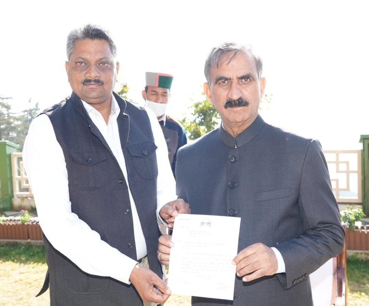 सुरेश कुमार ने की हमीरपुर में बिजली बोर्ड के मुख्य अभियन्ता का कार्यालय खोलने की मांग