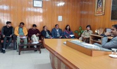 डीसी ने की उपराष्ट्रपति के दौरे की तैयारियों की समीक्षा