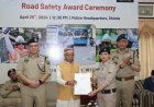सड़क सुरक्षा में उत्कृष्ट योगदान के लिए पुलिस कर्मी व अन्य सम्मानित