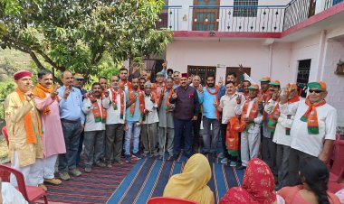 बड़सर विधानसभा में 30 परिवारों ने कांग्रेस को छोड़कर  भाजपा की ज्वॉइन