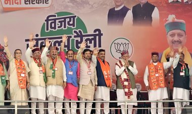 एक तरफ मोदी की गारंटी है और दूसरी तरफ कांग्रेस का बर्बादी का मॉडल : मोदी