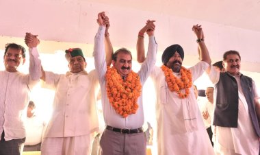 कमल ख़रीदककर चुनाव लड़ रहे पूर्व विधायकों के साथ नहीं भाजपा के ईमानदार कार्यकर्ता : मुख्यमंत्री