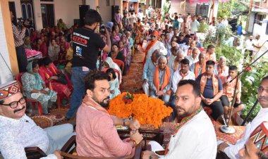 मुख्यमंत्री के अड़ियल और अहंकारी रवैया की वजह से उनकी सरकार के 6 और 3 निर्दलीय उन्हें छोड़ गये: आशीष शर्मा