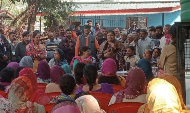 कांग्रेस विधायक कमलेश ठाकुर ने नंदपुर भटोली में सुनी जनसमस्याएं