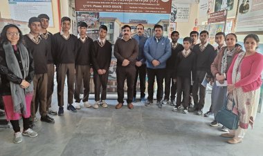 राजकीय वरिष्ठ माध्यमिक विद्यालय हमीरपुर के छात्रों ने किया केन्द्रीय विद्यालय हमीरपुर का भ्रमण