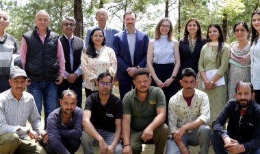 एडिनबर्ग विश्वविद्यालय के प्रतिनिधियों ने शैक्षणिक सहयोग के लिए शूलिनी विवि  का दौरा किया