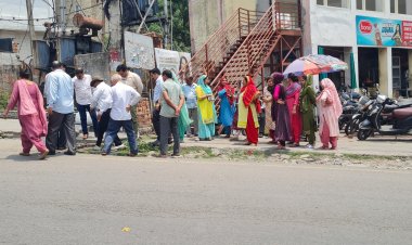 वार्ड नंबर 9 हमीरपुर की पेयजल समस्या का होगा जल्द निवारण: डॉ पुष्पेंद्र वर्मा
