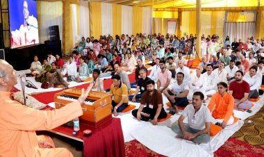 शूलिनी विश्वविद्यालय में वाईएसएस आध्यात्मिक रिट्रीट में 350 से अधिक भक्त शामिल हुए