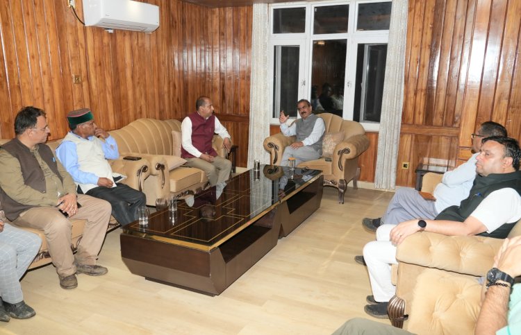 मुख्यमंत्री ने क्षतिग्रस्त परियोजनाओं की विस्तृत परियोजना रिपोर्ट शीघ्र तैयार करने के निर्देश दिए
