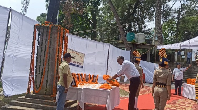 कारगिल विजय दिवस पर शहीदों को किया नमन