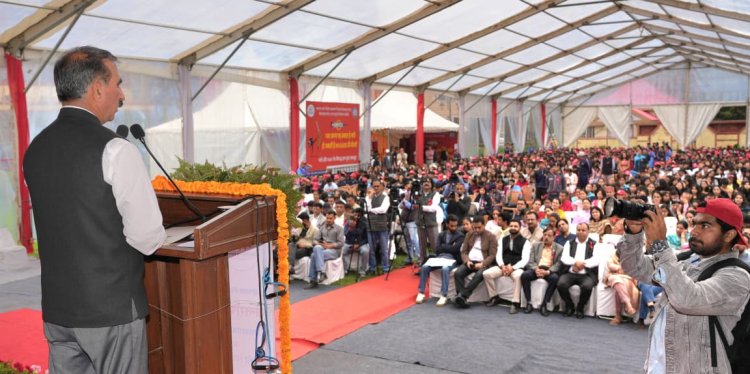 युवाओं का भविष्य राज्य के भविष्य से जुड़ा है: मुख्यमंत्री