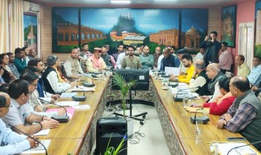 विकास कार्यों में गति और गुणवत्ता का रखें ध्यान : अनुराग सिंह ठाकुर