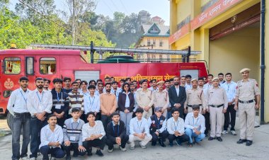 एनआईएफएस  के छात्रों ने अग्निशमन यंत्रों और सुरक्षा उपायों का लिया तकनीकी ज्ञान