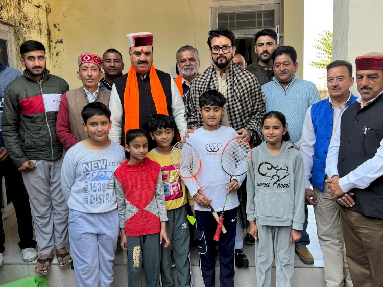 अनुराग ठाकुर ने बड़सर वन विश्राम गृह में सुनी जनता की समस्याएँ