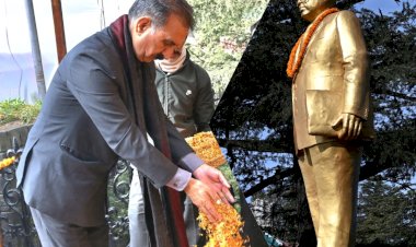 मुख्यमंत्री ने डॉ. भीमराव अम्बेडकर की पुण्यतिथि पर श्रद्धांजलि अर्पित की