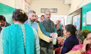 भाजपा जिला हमीरपुर ने मनाई भारत रत्न अटल बिहारी वाजपेयी की 101वीं जयंती