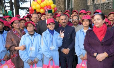 मुख्यमंत्री ने ‘चिल्ड्रन ऑफ द स्टेट’ को शैक्षणिक भ्रमण पर किया रवाना