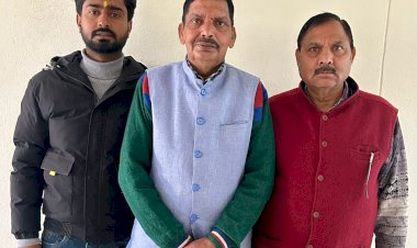 भारतीय जनता पार्टी शोध प्रकोष्ठ के संयोजक डा० विनय कुमार सोनी और सह संयोजक रोबिन डटवालिया ने शोध प्रकोष्ठ मण्डल कार्यकरियों की घोषणा की