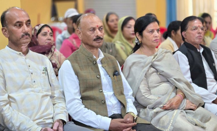 मोदी के ‘मन की बात’ के बाद सुनी भाजपा के वेटेरन वर्कर्स के ‘मन की बात’; टिकट के दावेदारों की हलचल के बीच कार्यकर्ताओं की नब्ज टटोलने में जुटा संगठन