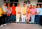 बड़सर विधानसभा क्षेत्र के जिला परिषद प्रत्याशी इंद्रदत्त लखनपाल के नेतृत्व में प्रोफेसर प्रेम कुमार धूमल से मिले