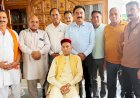 प्रो. प्रेम कुमार धूमल से भेंट कर लिया आशीर्वाद