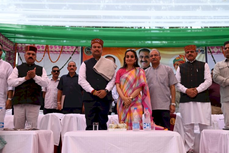 अच्छा काम करने वाले पंचायत जनप्रतिनिधियों को पुरस्कृत करेगी सरकार : यादविंद्र गोमा