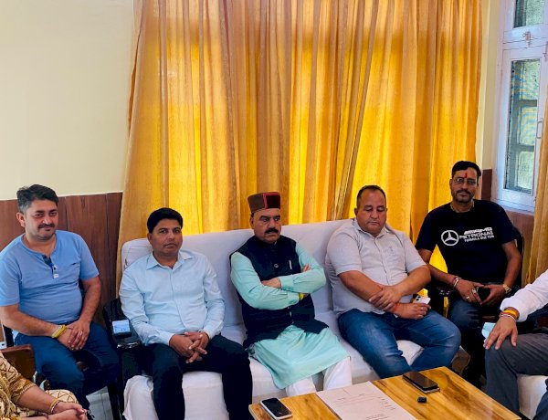 बिझड़ी में गरजे विधायक इन्द्रदत्त लखनपाल, आपदा राहत से लेकर बदहाल सड़कें, स्वास्थ्य सेवाओं और लोकतंत्र की अनदेखी पर सुक्खू सरकार को घेरा