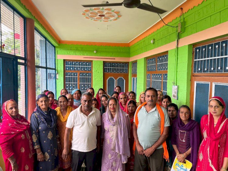 उखलसुहा गांव में महिला मंडल भवन निर्माण की घोषणा, नरेश कुमार दर्जी ने ₹4 लाख देने का किया ऐलान