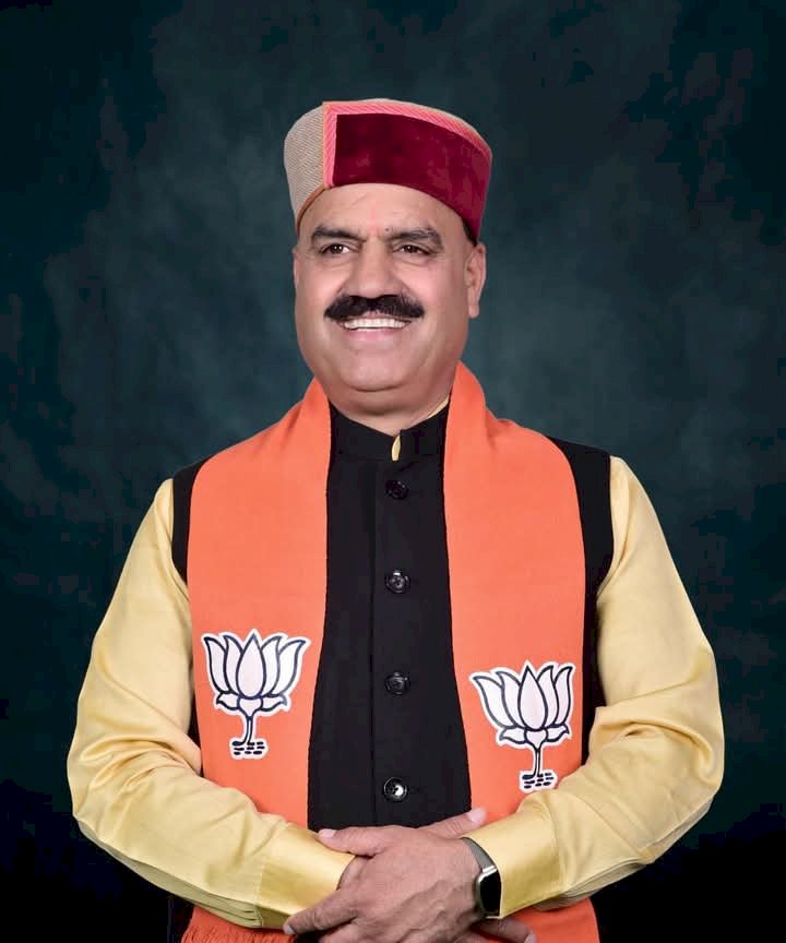 कांग्रेस नेताओं को अच्छे डॉक्टर से आंखों की जांच करवाकर चश्मा लगवा लेना चाहिए, तब बड़सर के विकास की हकीकत दिखाई देगी : लखनपाल