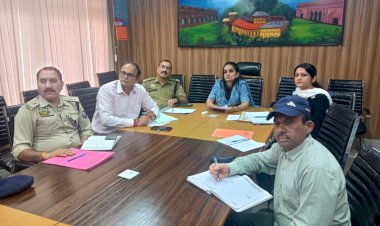 डीसी गंधर्वा राठौड़ ने मुख्य सचिव को राज्य स्तरीय स्वतंत्रता दिवस समारोह की तैयारियों से करवाया अवगत