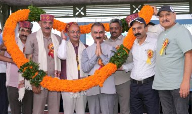 मुख्यमंत्री ने हमीरपुर में साईंस कॉलेज, एलाइड एवं स्वास्थ्य सेवा महाविद्यालय और एम्स स्तर के आयुर्वेदिक संस्थान की घोषणा की