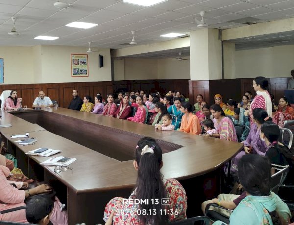 उपायुक्त गंधर्वा राठौड़ ने बच्चों के पोषण पर महिलाओं से लिया फीडबैक