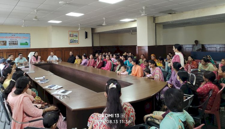 उपायुक्त गंधर्वा राठौड़ ने बच्चों के पोषण पर महिलाओं से लिया फीडबैक