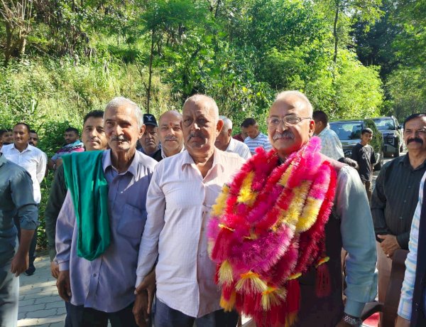 सस्त्र, किरवीं, दरोड़, रियाला और बुरनाड़ की सड़कों को जल्द मिलेगा बजट : सुनील शर्मा बिट्टू